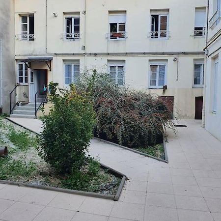 Appartamento Le Studio Du Moulin Charleville-Mézières Esterno foto