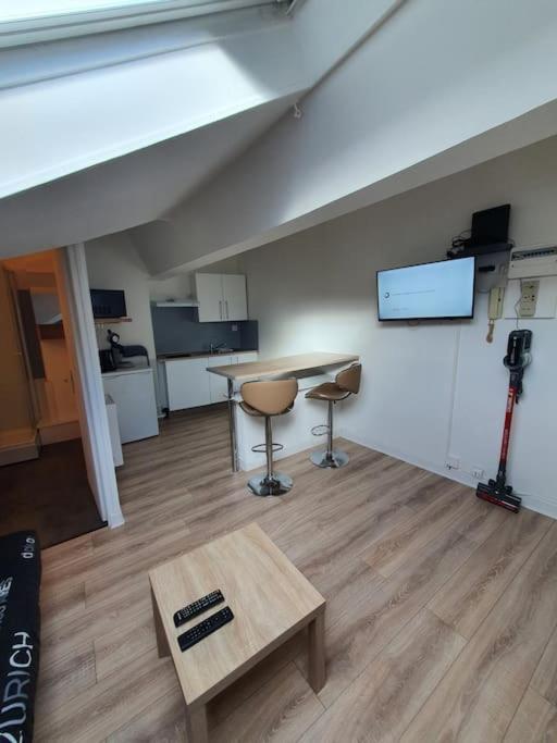 Appartamento Le Studio Du Moulin Charleville-Mézières Esterno foto